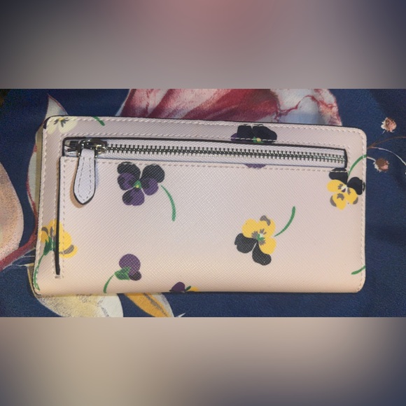 Kate spade purple floral purse - Picture 2 of 9